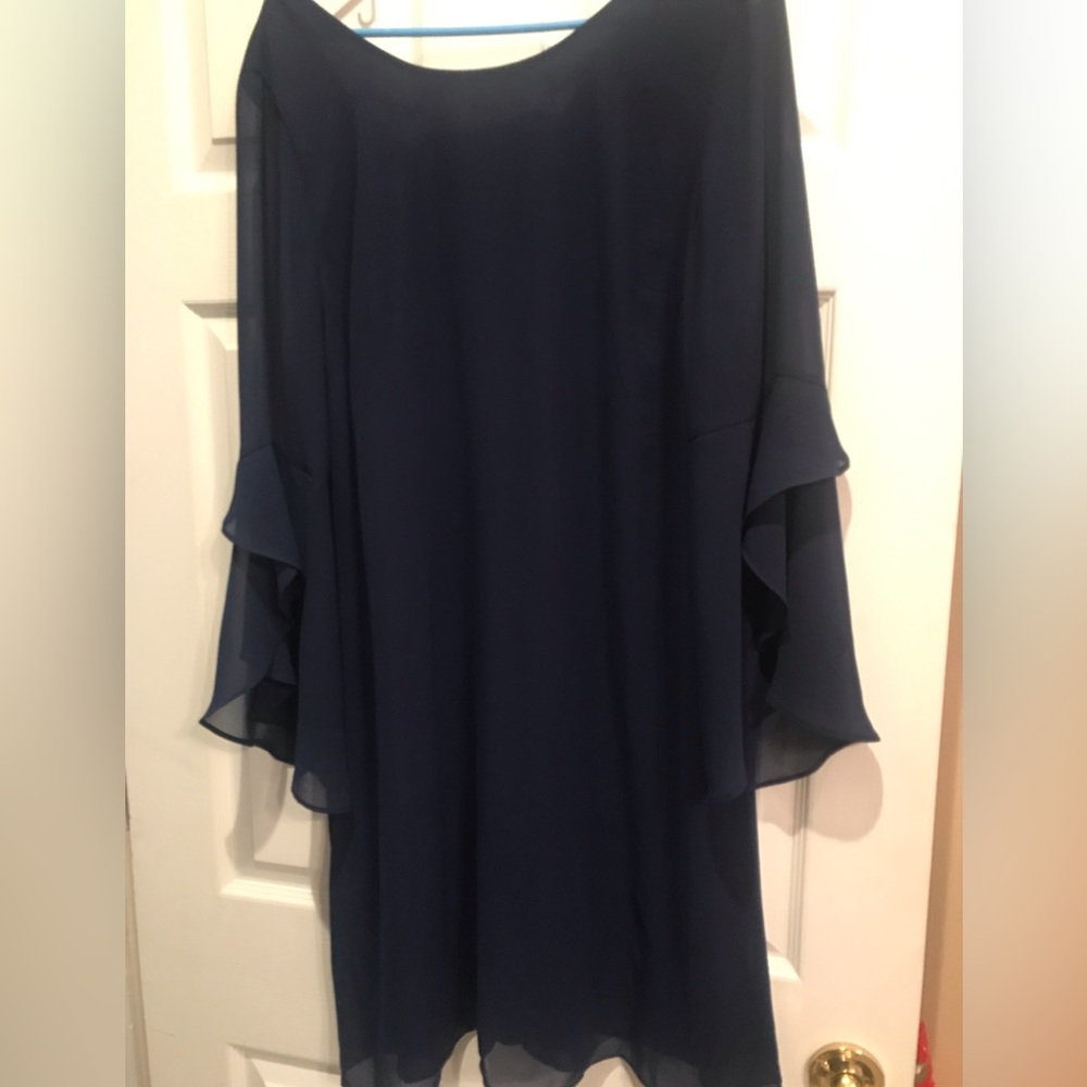 Thalia Sodi bell sleeve navy dress